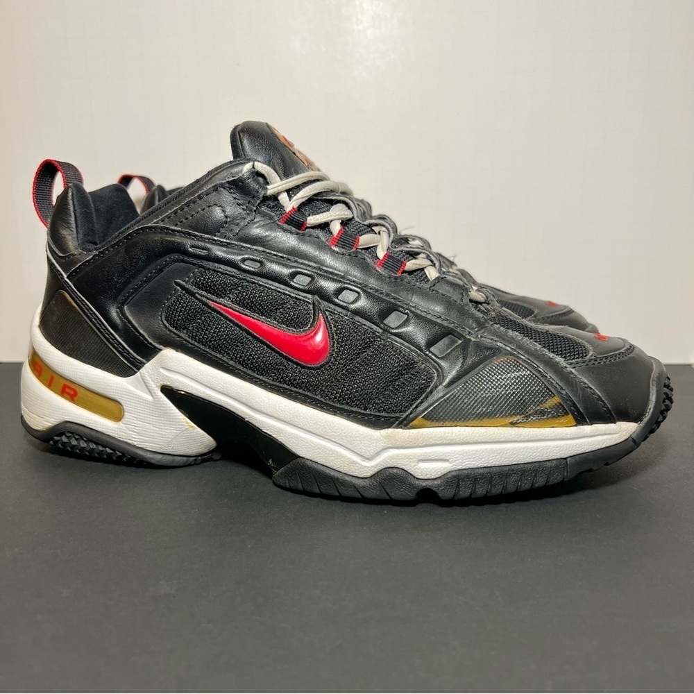Mens Vintage NIKE Air Black Leather Athletic Shoes / Size 11